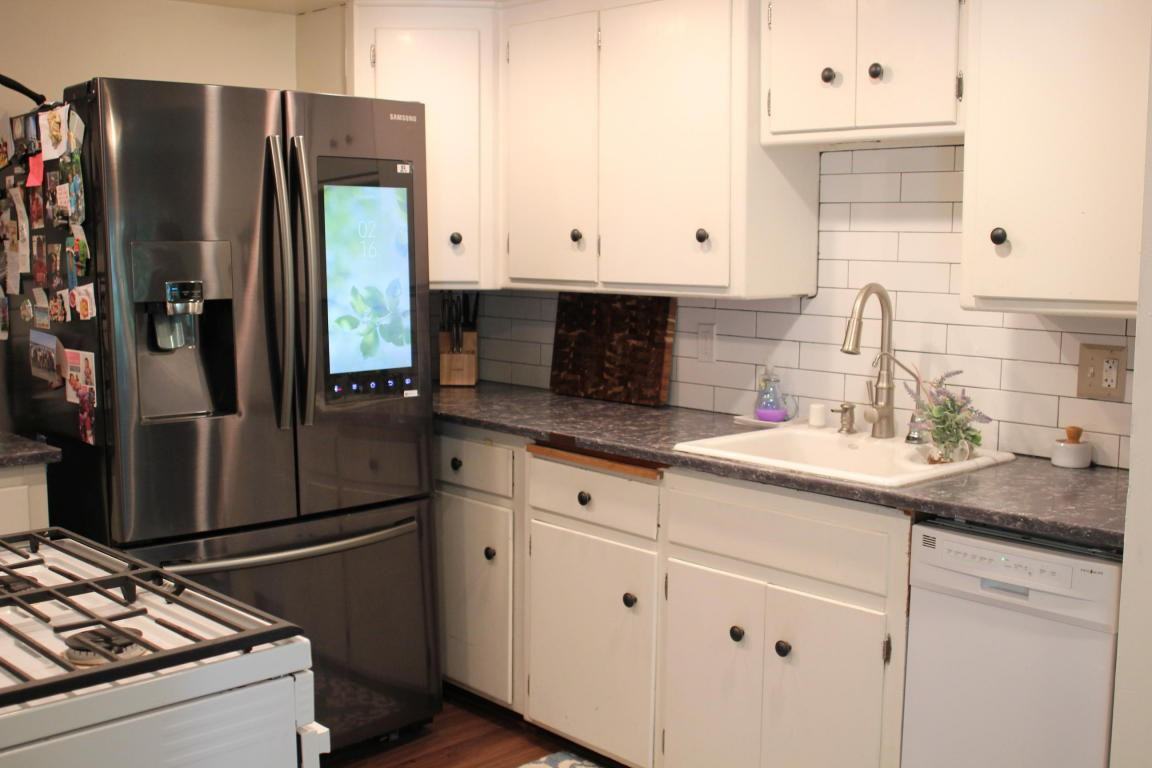 12727 NE Shoreland Dr - Photo 3 of 23