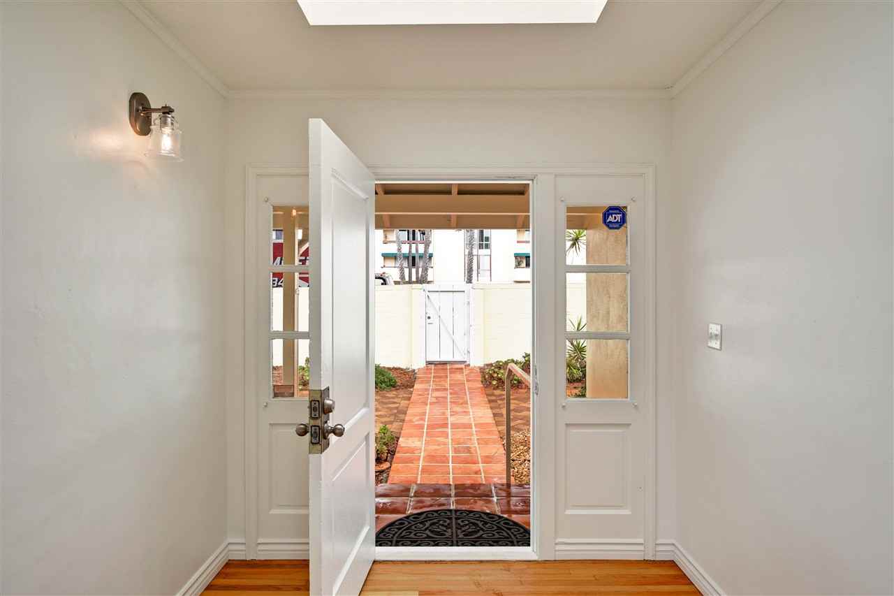 6428 La Jolla Blvd - Photo 3 of 24