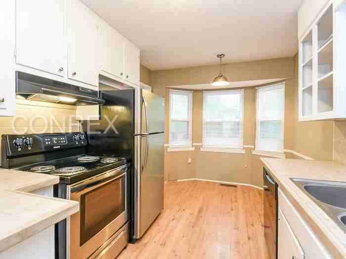 304 Mardis Ln - Photo 3 of 9