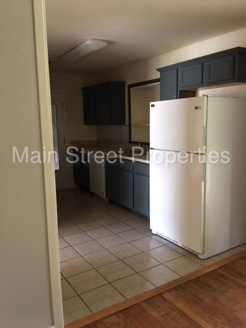 3821 Forest Glen Dr - Photo 3 of 10