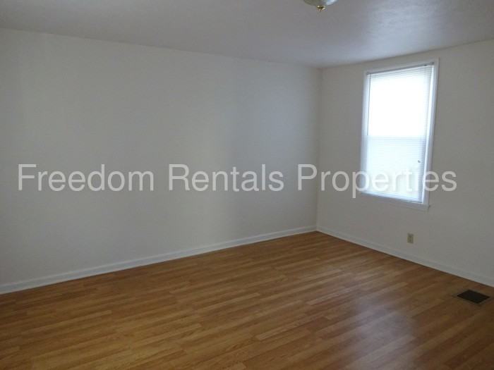 509 Mulberry St - Photo 2 of 12