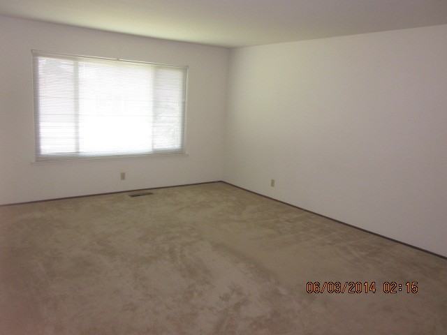 45548 Cherokee Ln - Photo 2 of 11