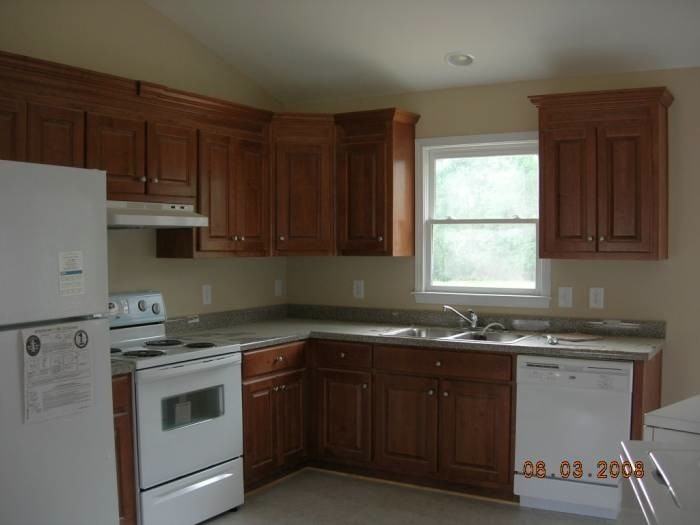 137 Zachary Dr - Photo 3 of 3