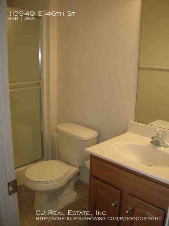 10549 E 46th St - Photo 5 of 8