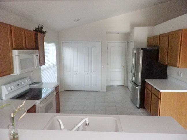 4819 Wessex Way - Photo 3 of 10