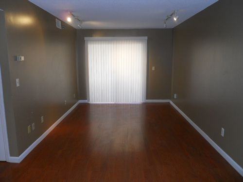 927 Emery Rd #B102 - Photo 3 of 8