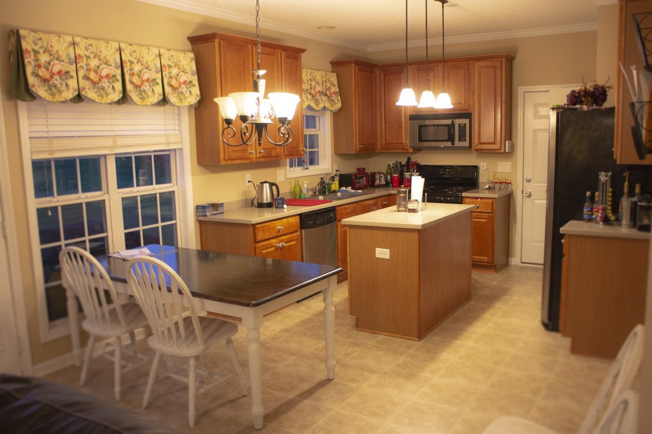 325 Millbrook Village Dr - Photo 2 of 14