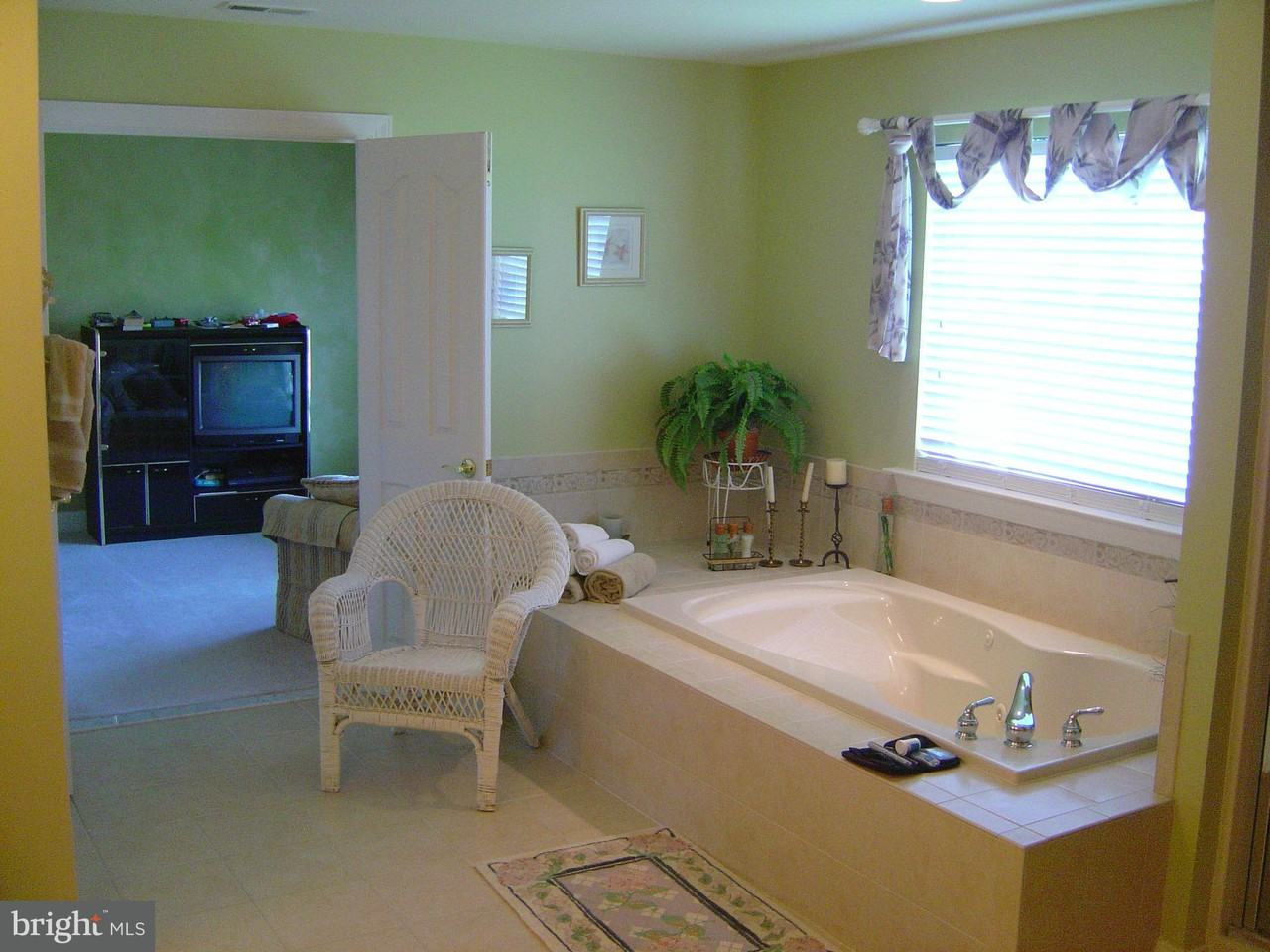 9148 Paulyn Dr - Photo 3 of 9