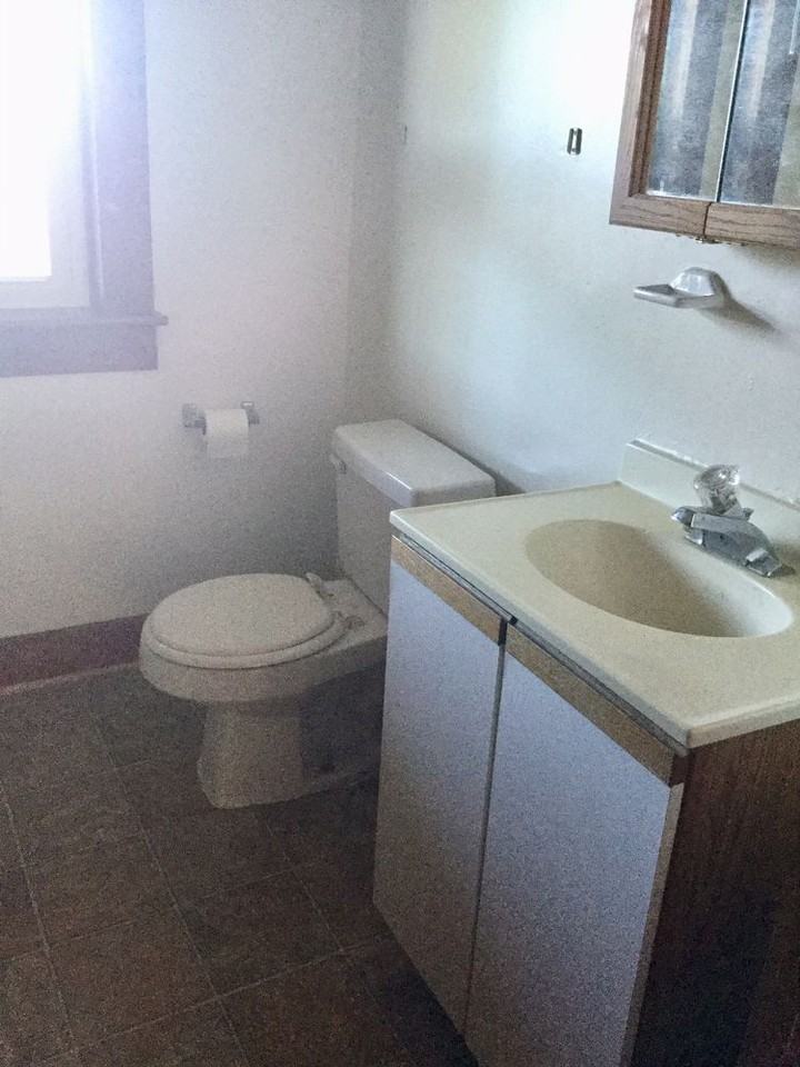 1363 N Main St #1 - Photo 3 of 14