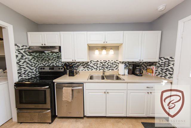 3201 Windemere Place Apt A - Photo 3 of 5