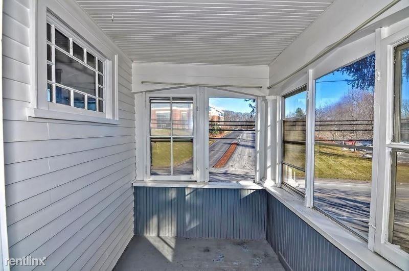 278 Greenwood St - Photo 2 of 10