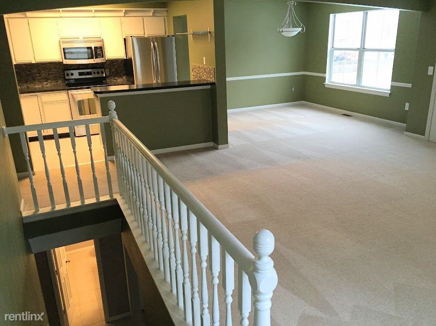 9233 Loiret Blvd - Photo 3 of 14