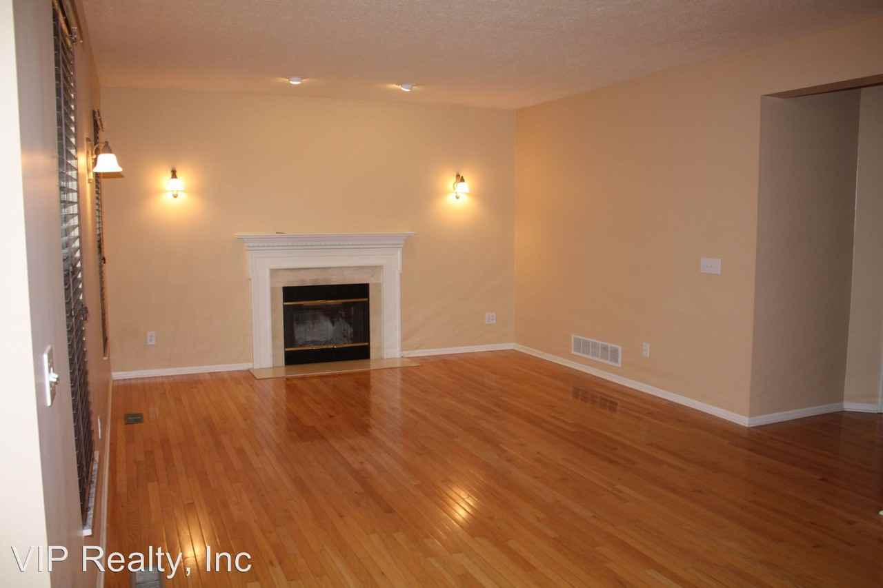 7737 Peck Ct - Photo 3 of 26