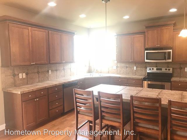 17833 Irwin St SW - Photo 3 of 27