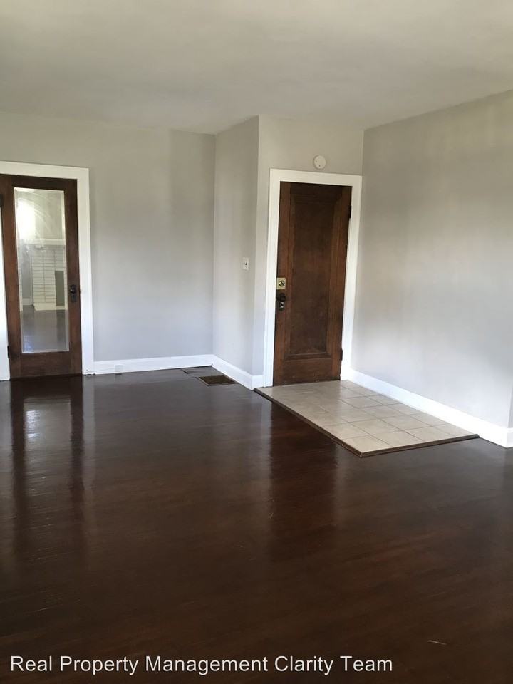804 Woodsdale Ave - Photo 3 of 13