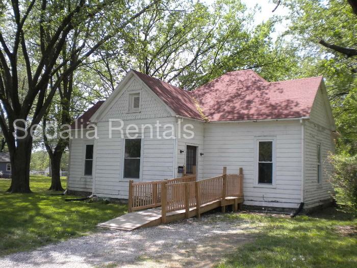 317 N Quincy Ave - Photo 2 of 14