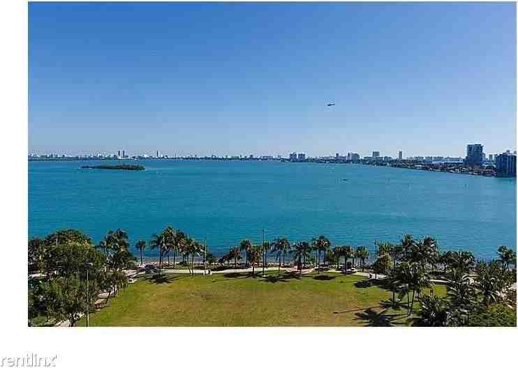 1800 N Bayshore Dr - Photo 2 of 4