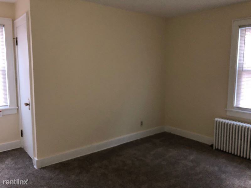 5 7th Ave - Photo 3 of 9