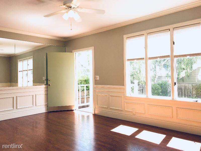 118 University Ave - Photo 2 of 8