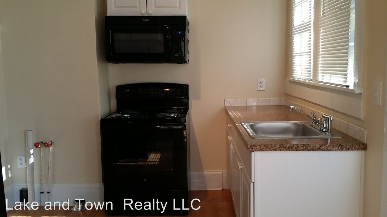 E Broad Street - Photo 2 of 14