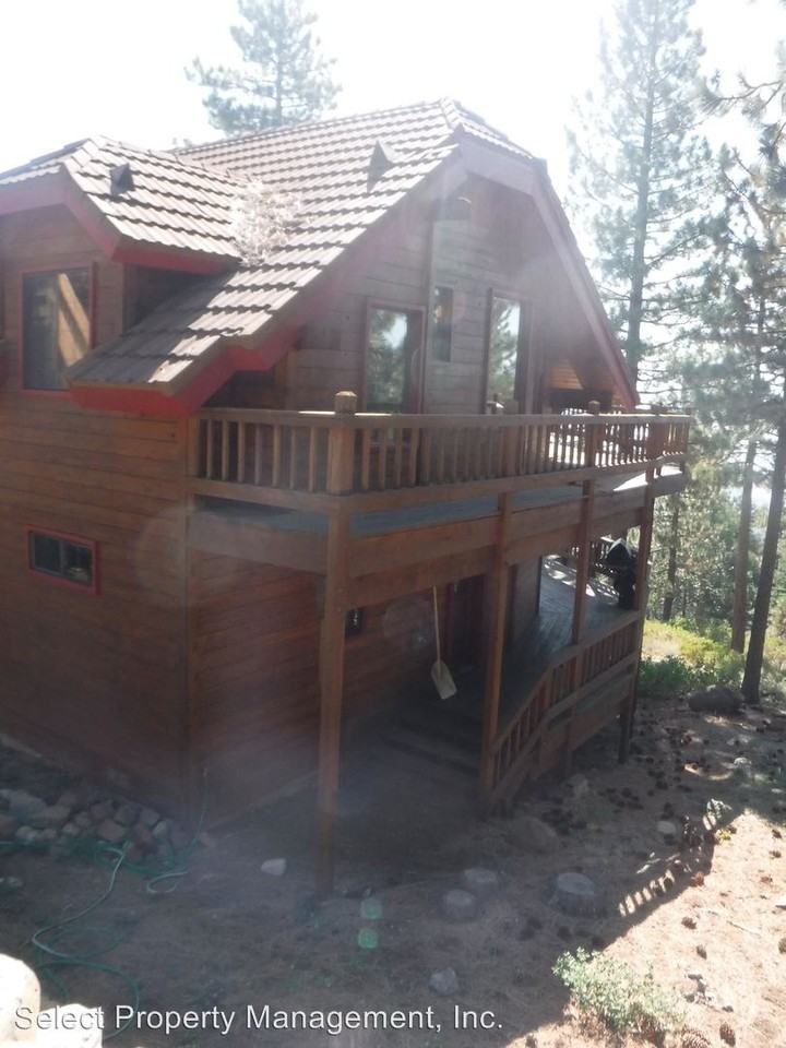 1598 Queens Way - Photo 2 of 50