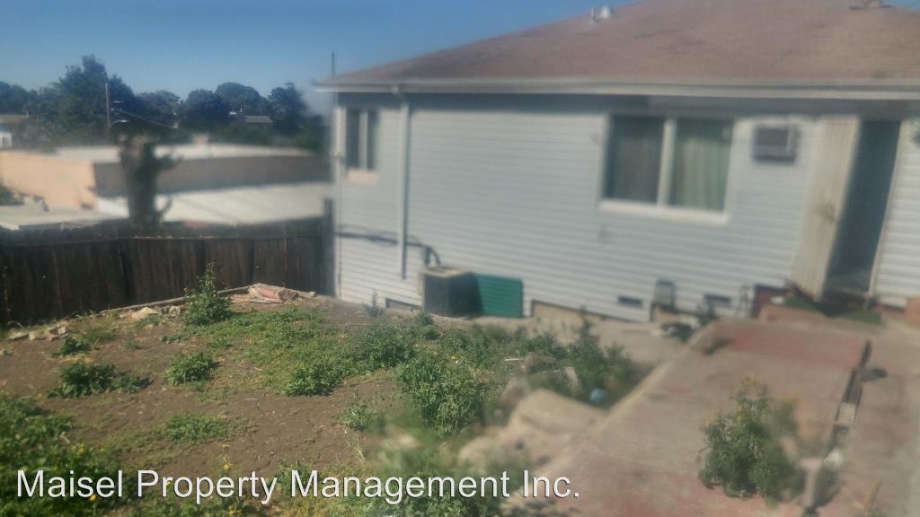 9890 Burr St - Photo 2 of 10