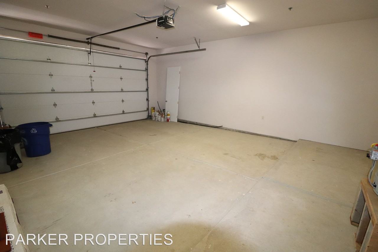 10402 Burrell Way - Photo 2 of 22