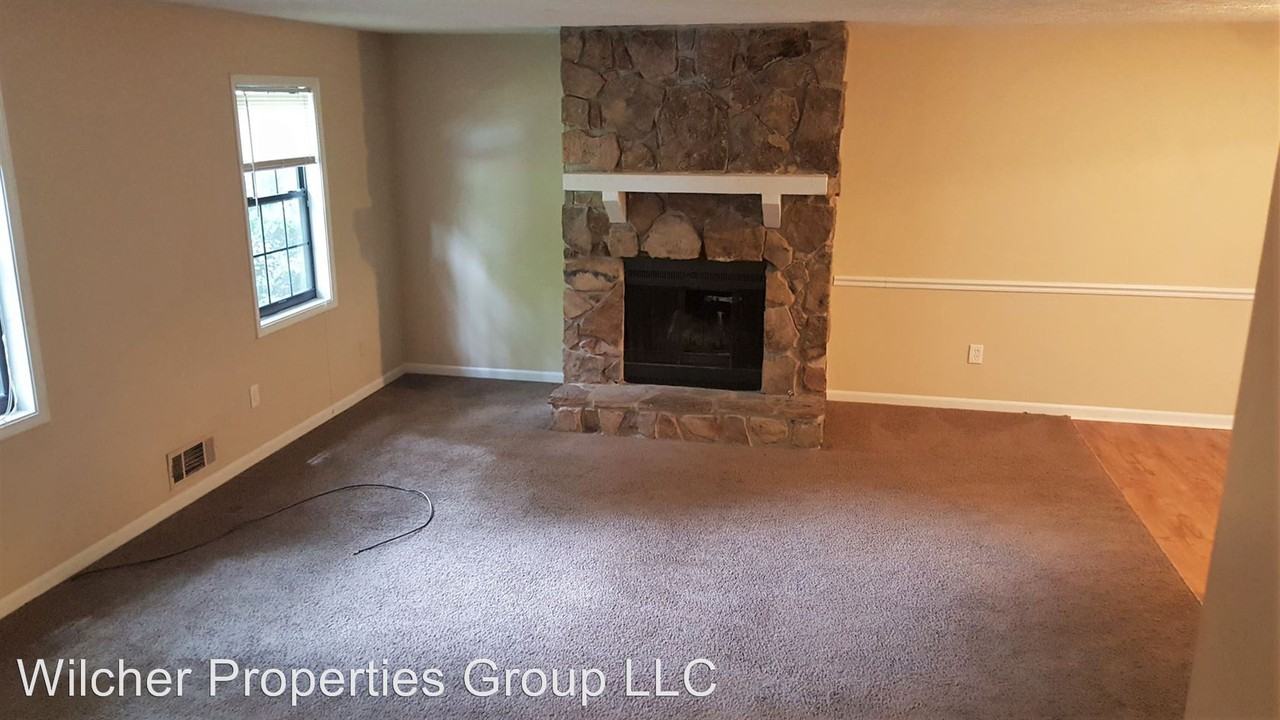 3038 Courtney Dr - Photo 2 of 29