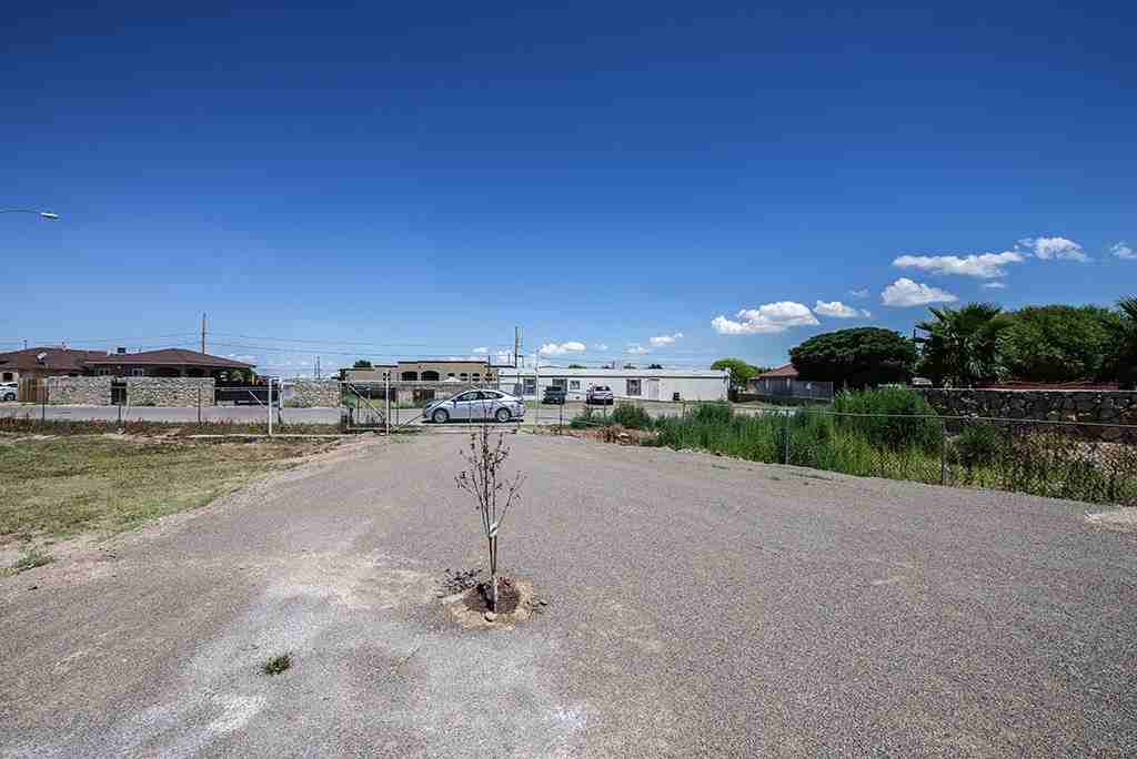 400 Mahan Dr - Photo 3 of 24