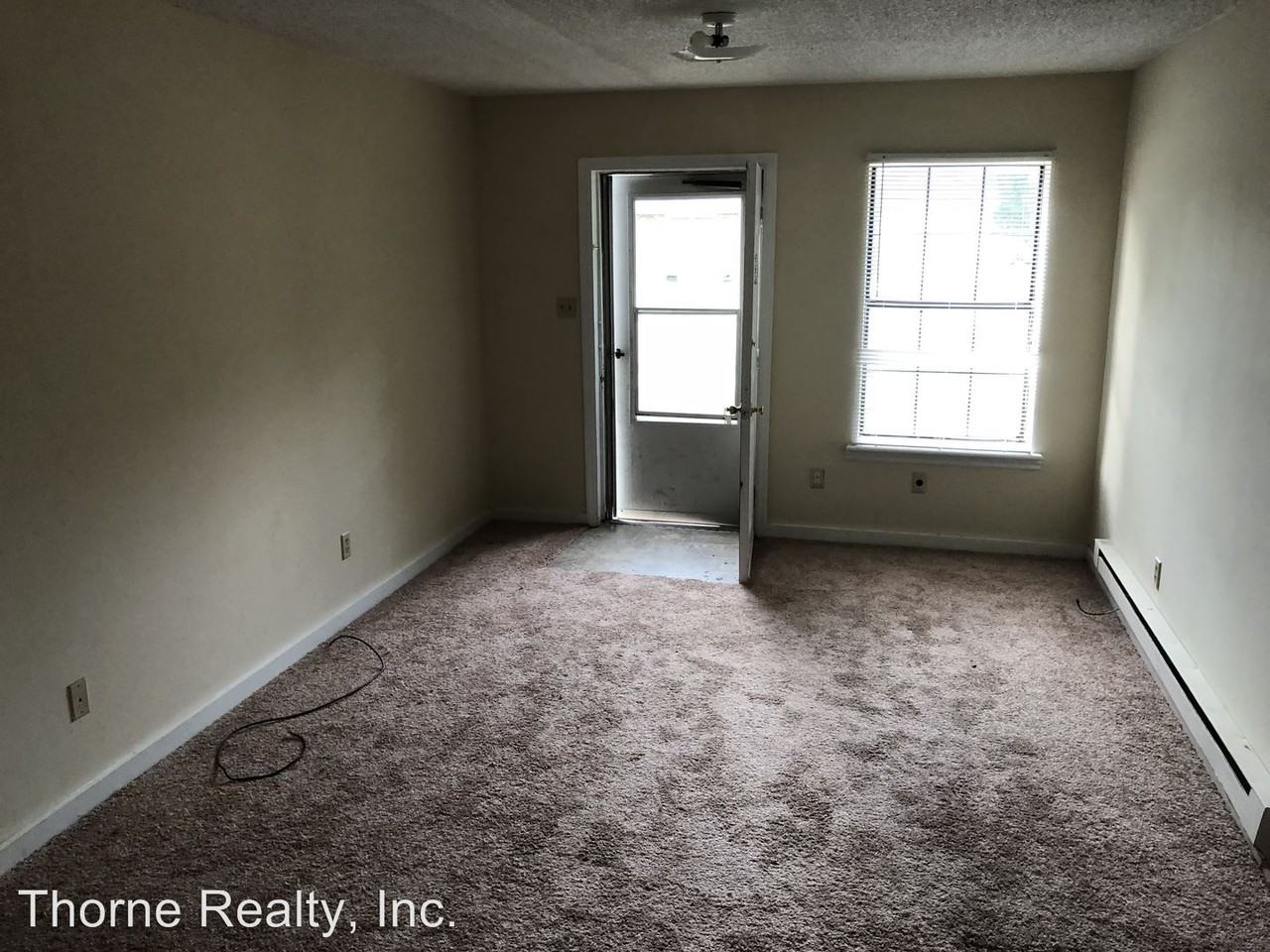 605 E Wilson St - Photo 3 of 6