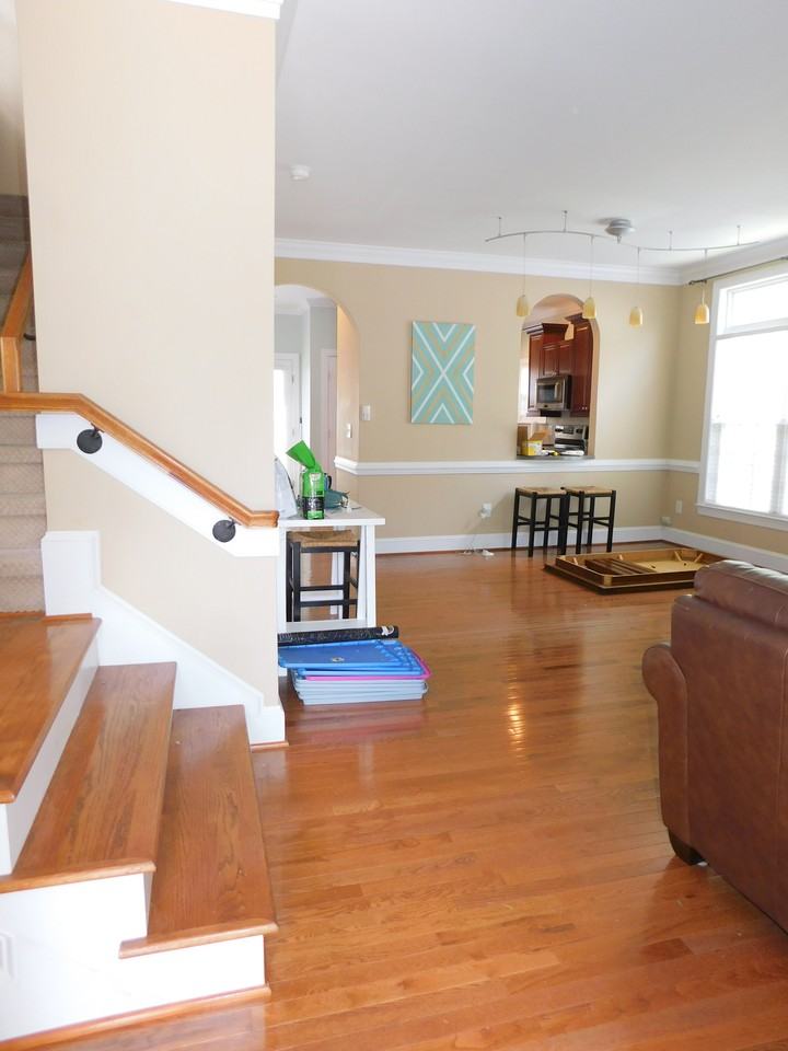 1217 Harp St - Photo 2 of 24