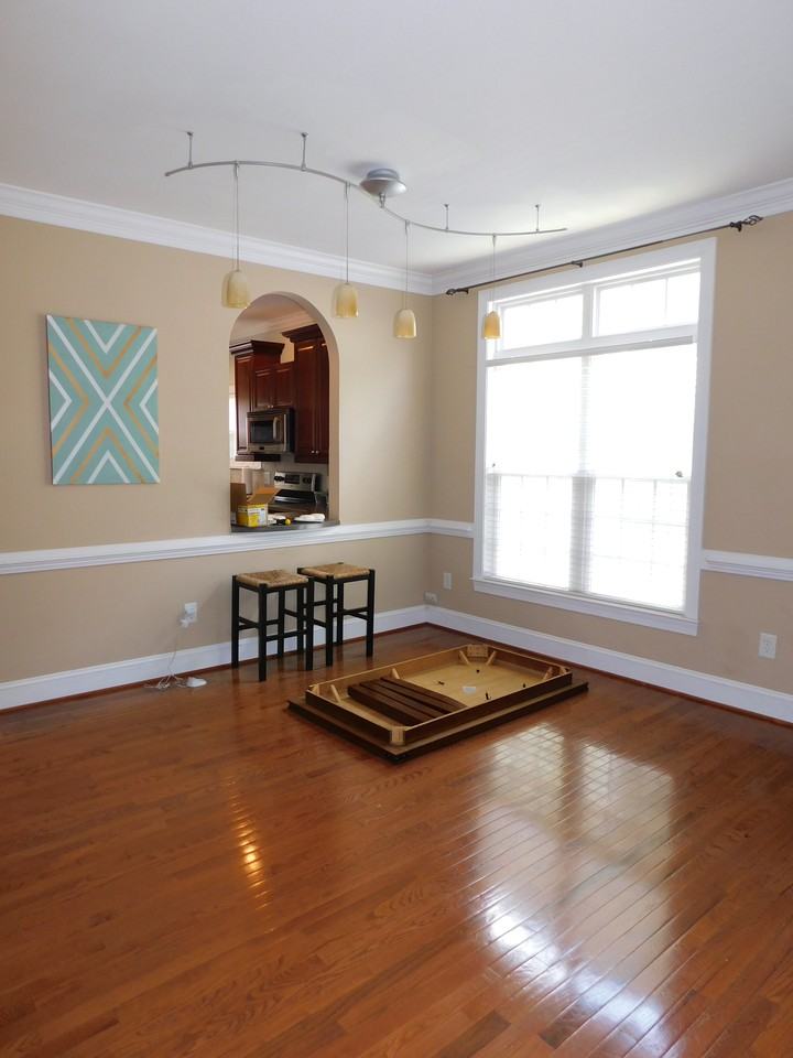 1217 Harp St - Photo 3 of 24