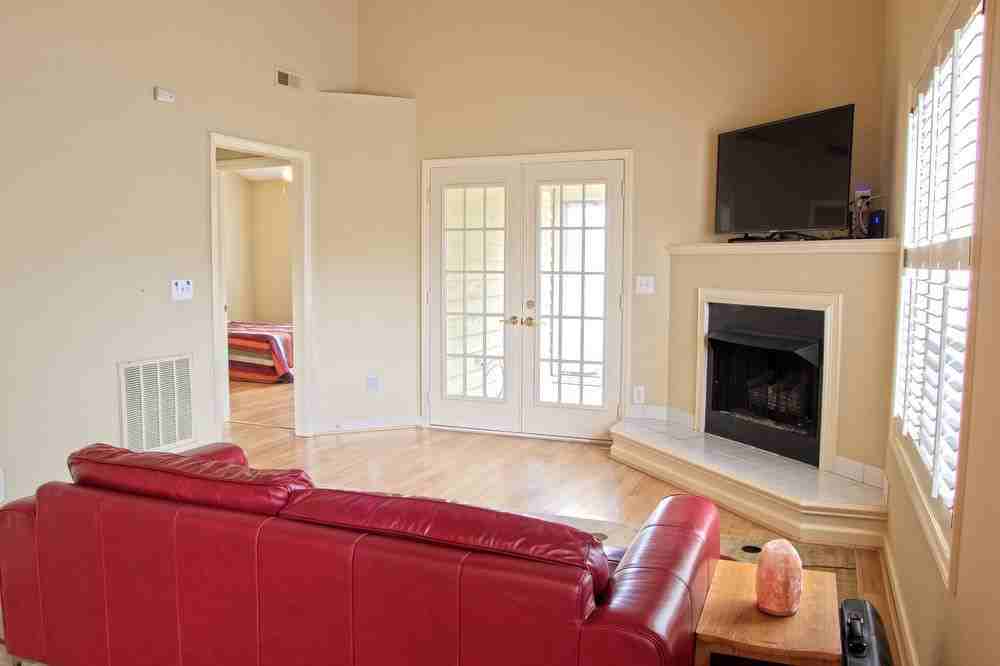 613 Sloop Pointe Ln - Photo 3 of 19