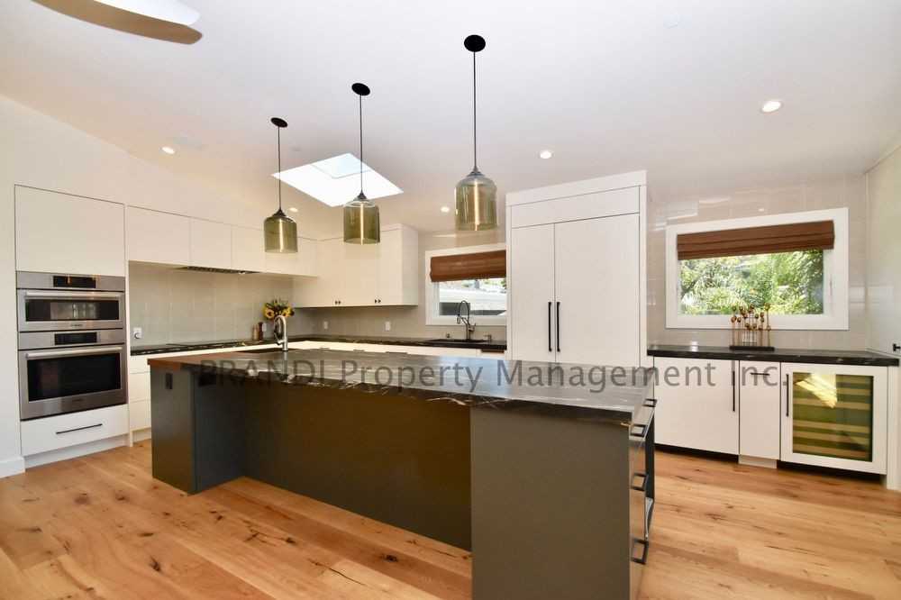 100 Howard Dr - Photo 3 of 29