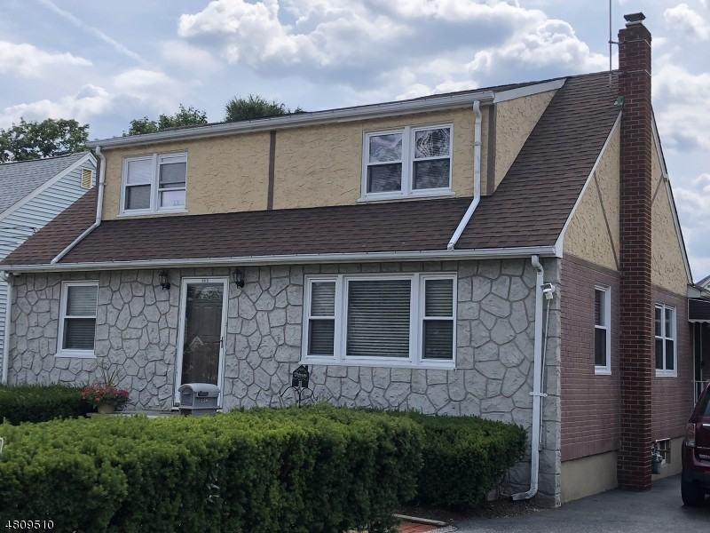 136 Wootton St - Photo 2 of 12