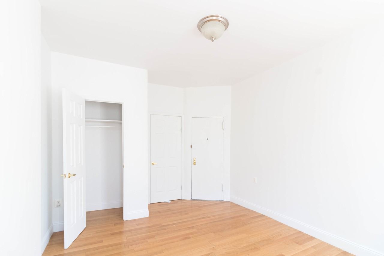 157 East 118th Street 2L - Photo 2 of 5