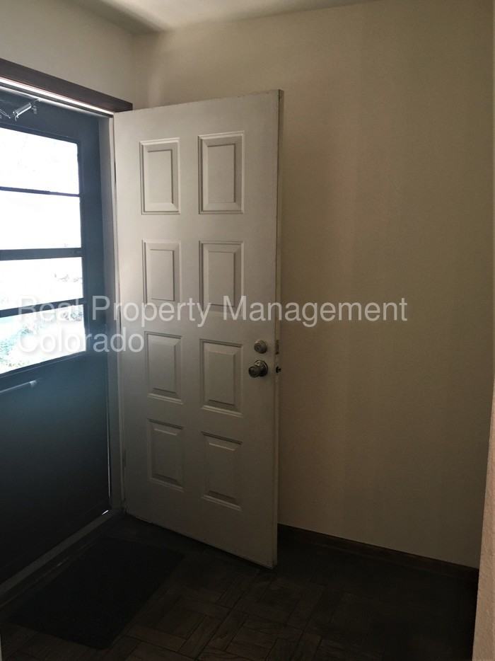 1021 Sailors Reef - Photo 3 of 26