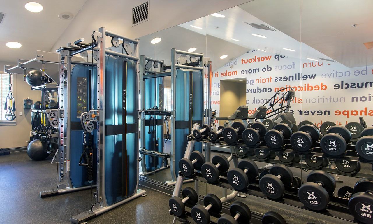 Amador Village - Photo 7 of 34