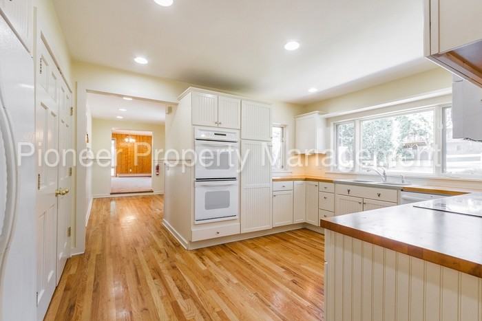 13750 W 58th Ave - Photo 3 of 12