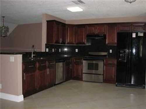 6395 NW 24th St - Photo 3 of 8