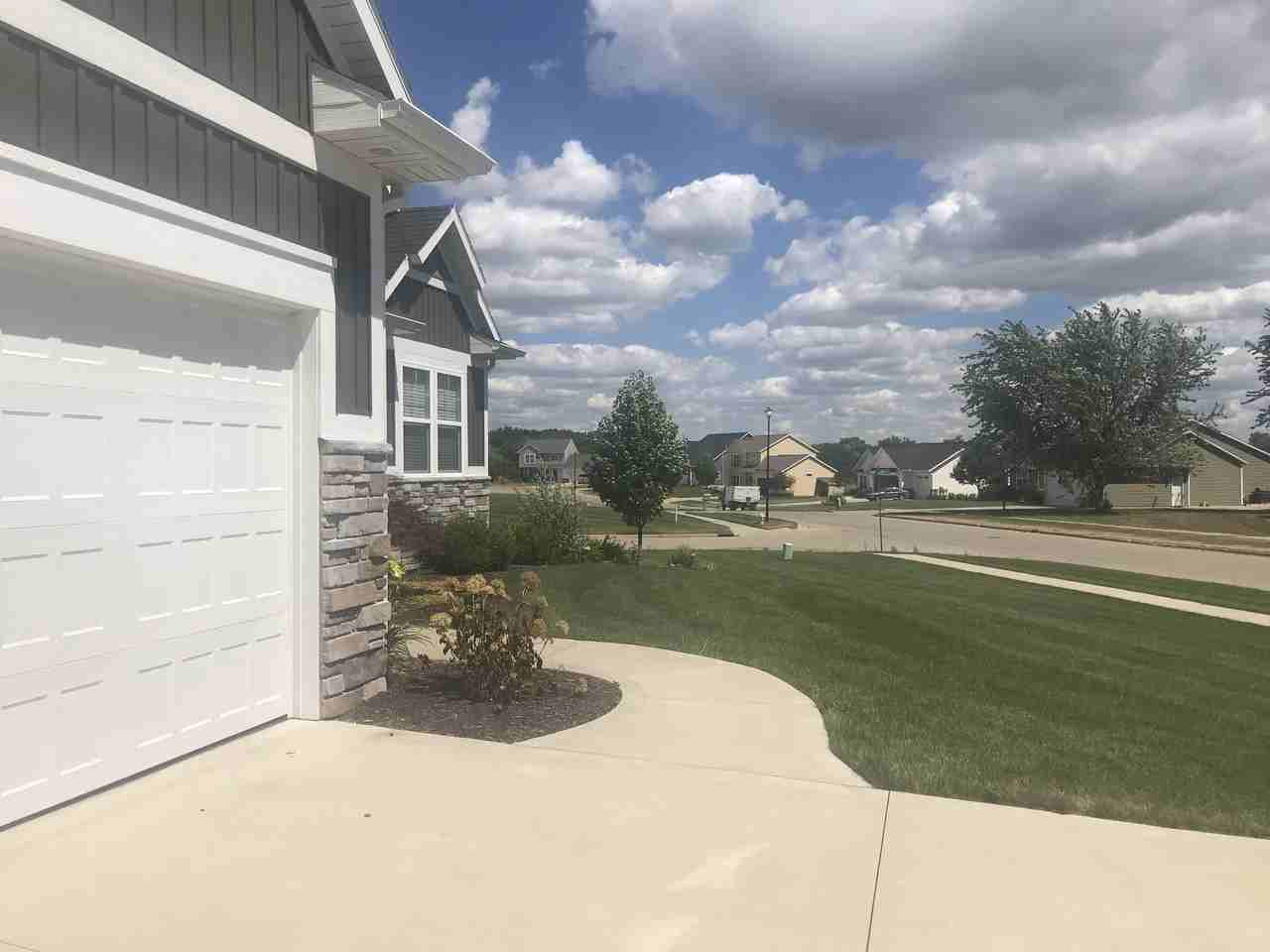 3997 Sidehill Drive - Photo 3 of 28