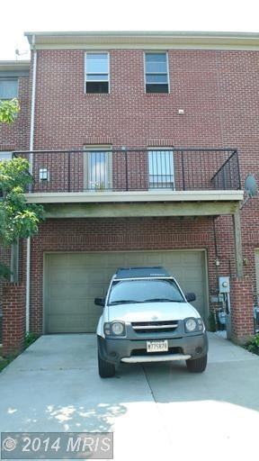 248 Robert St - Photo 3 of 27