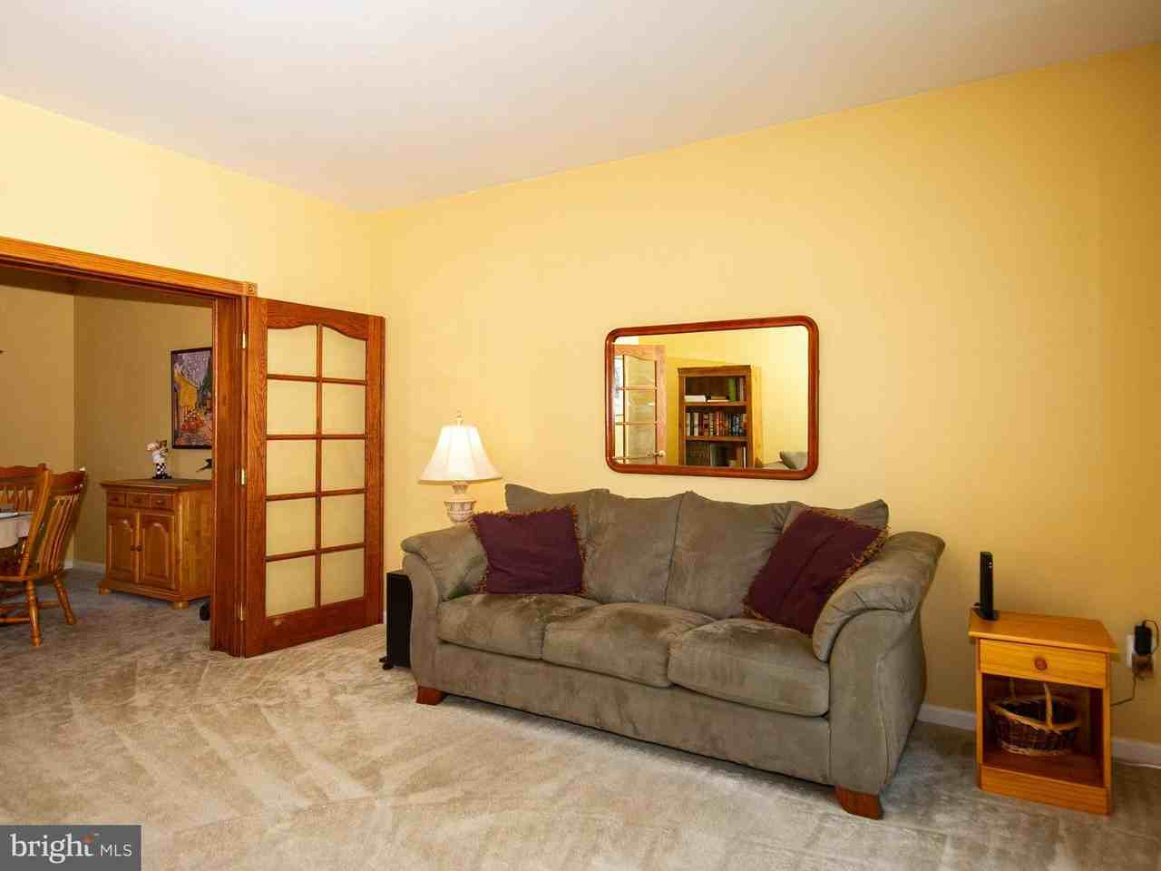 2039 Knotty Pine Dr - Photo 3 of 30