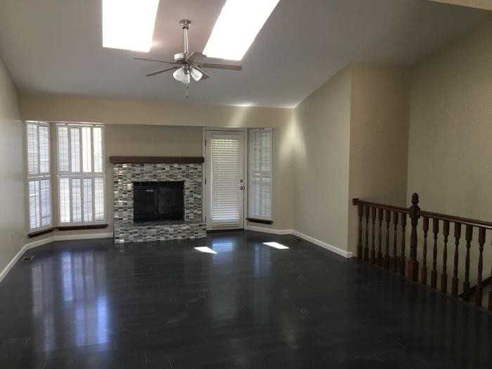 4163 Fox Crossing Dr - Photo 2 of 19