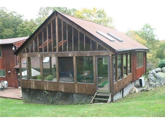 17 Chestnut Ridge Rd - Photo 3 of 4