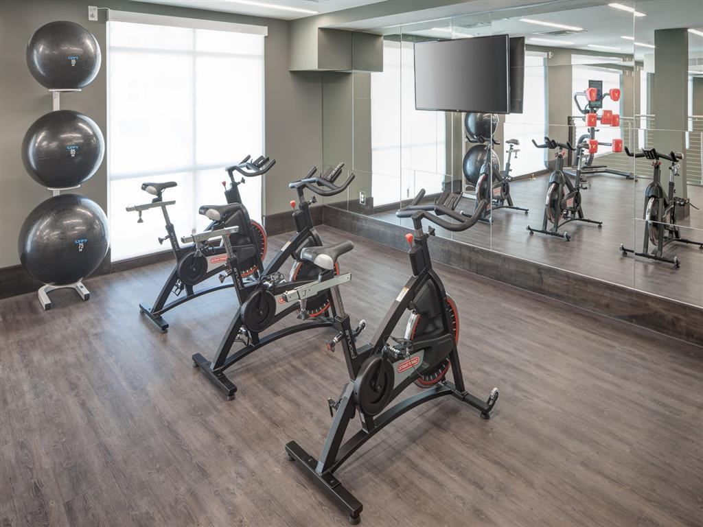 305 W. Commerce Street - Photo 3 of 50