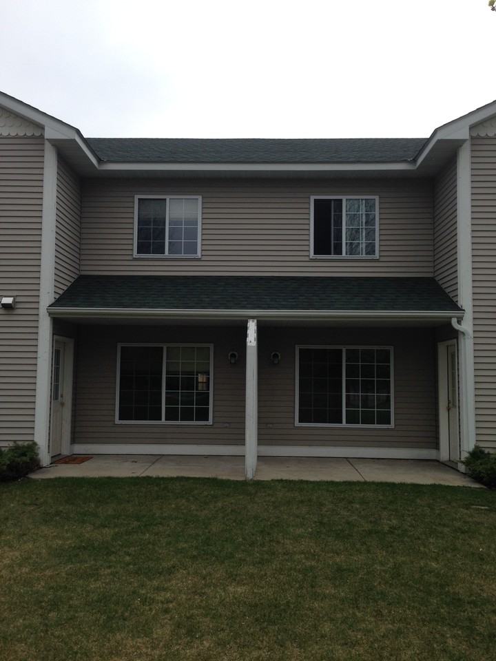 512 Prairie St #3 - Photo 2 of 6