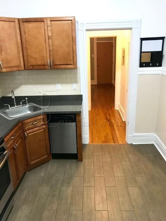 28-33 33rd St 1 - Photo 2 of 12