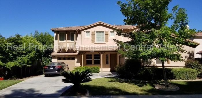 2725 Marina Dr - Photo 2 of 27