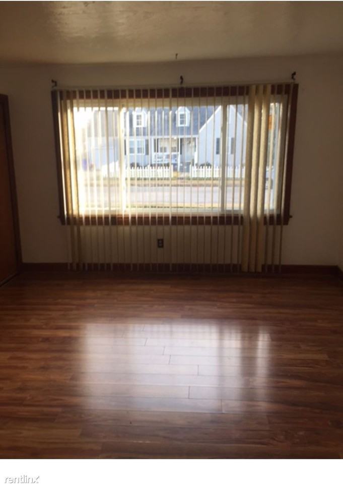 3885 Dare Cir - Photo 3 of 13